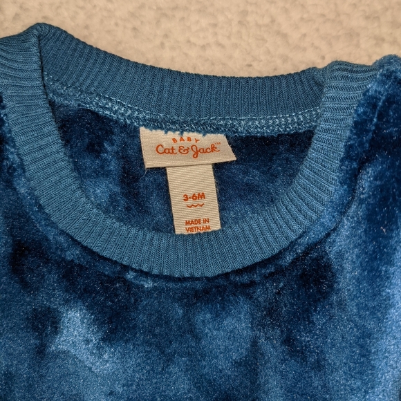 Cat & Jack velour sweatshirt size 3-6 months - Picture 4 of 4